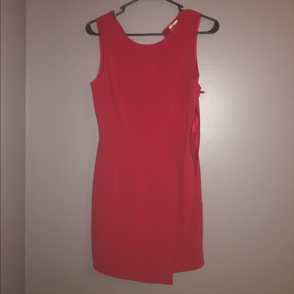 Red cocktail party dress 👠